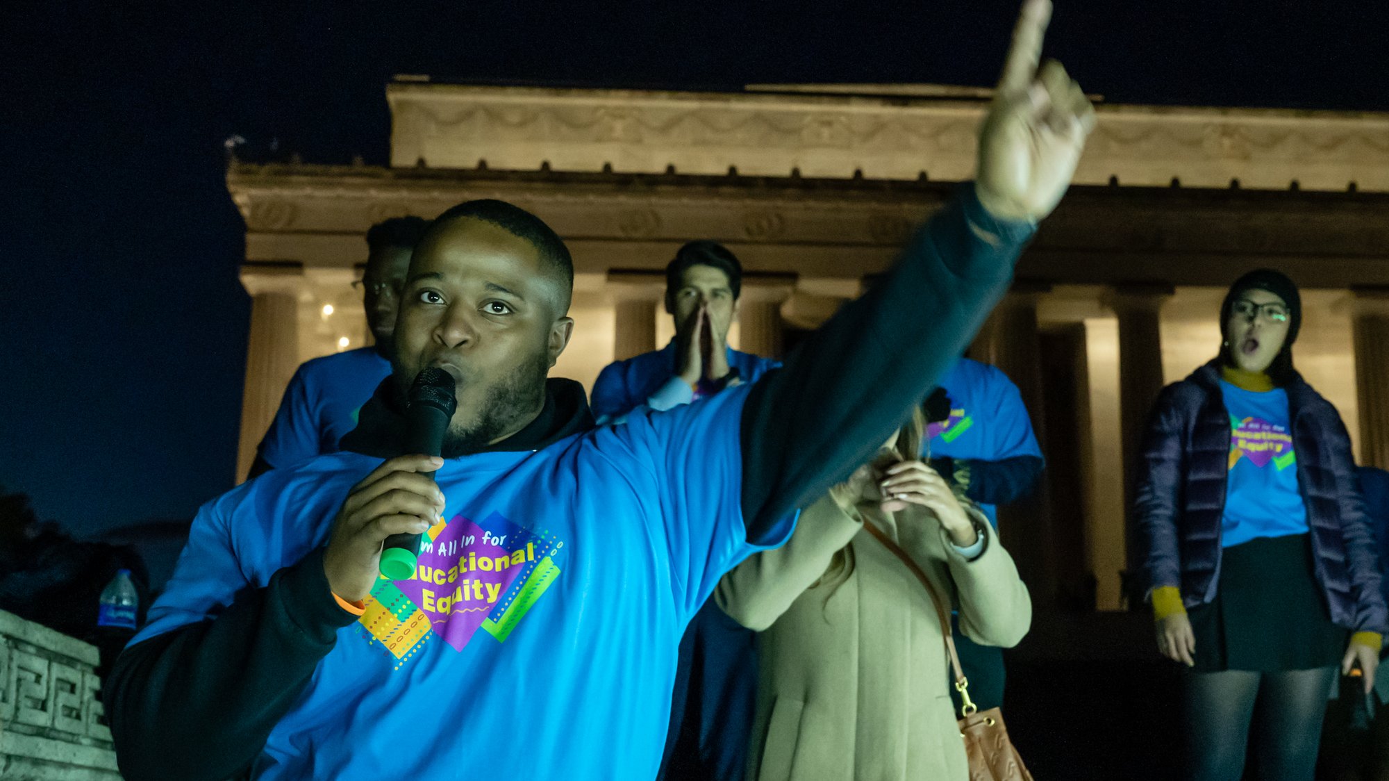 Cyril at Lincoln Memorial (Wooh!) Nov. 2022